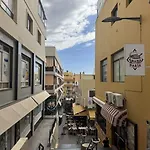 Heart Of Cristianos Modern Close To The Sea In Tenerife * Los Cristianos (Tenerife)